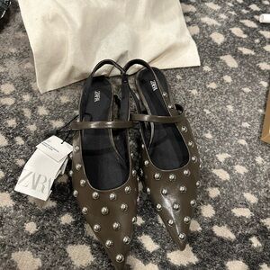 Zara NWT brown studded slingback flat